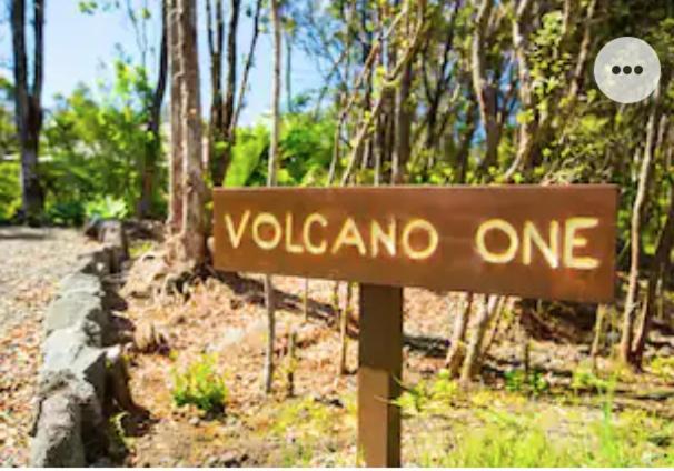 Volcano One - Modern Studio With Lanai Near Volcano National Park المظهر الخارجي الصورة